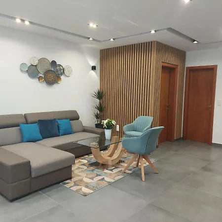 Ponte Nero Apartman Appartement